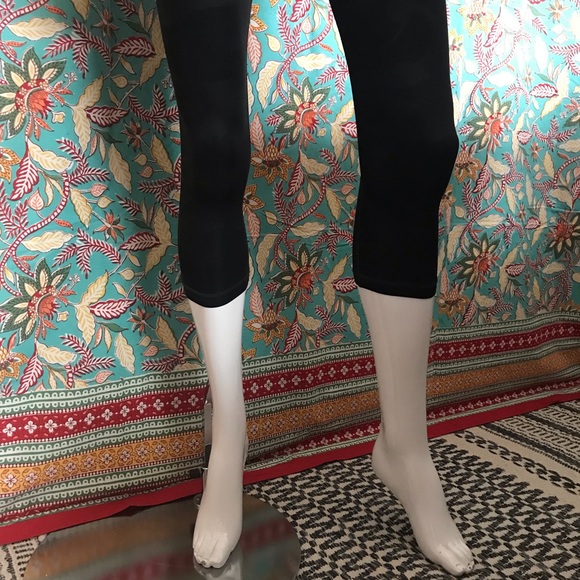 Adidas Climalite Modelled Black Capris Workout Running Tights Size Small - Picture 8 of 16